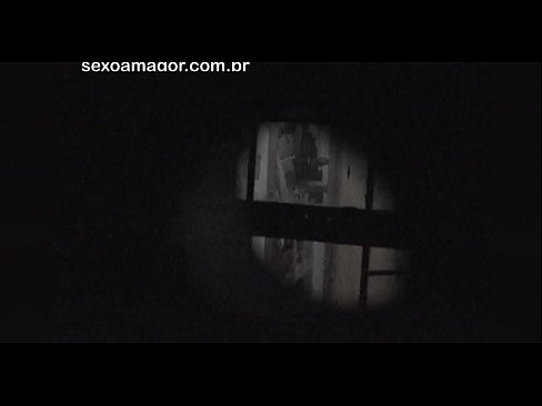 ❤️ Blondiin saab salaja videolevi naabruskonna voyeuri poolt peidetud õõnsate telliskivide taha peidetud ️❌ Pornovideo at et.xxxgr.ru ❌️